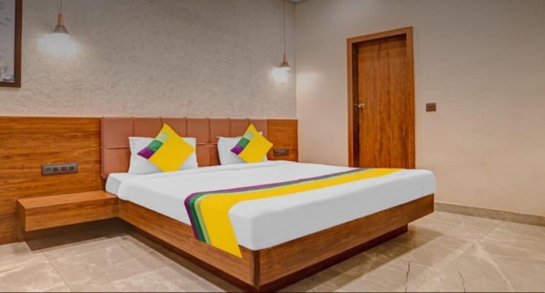 Hotel Abhilasha Inn Pachmarhi Exterior photo